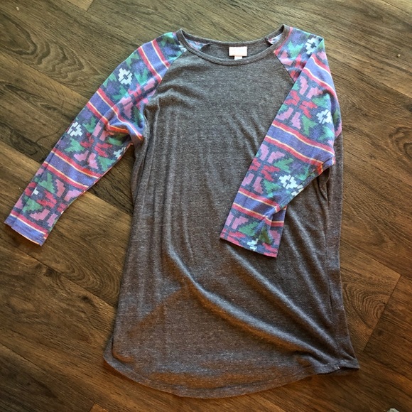 LuLaRoe Tops - LulaRoe Randy Baseball Tee